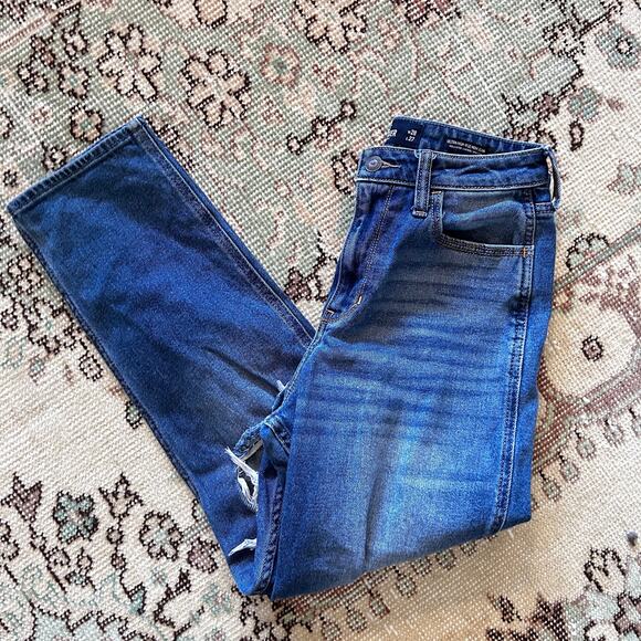 Hollister Ultra High Rise Mom Jeans 28 6 Medium Dark Wash Women's Distressed - Picture 3 of 5